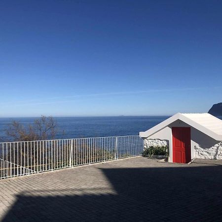 Вилла Casa Del Mar- Wonderfull Sea Views & Swimming Pool Понта-Делгада Экстерьер фото