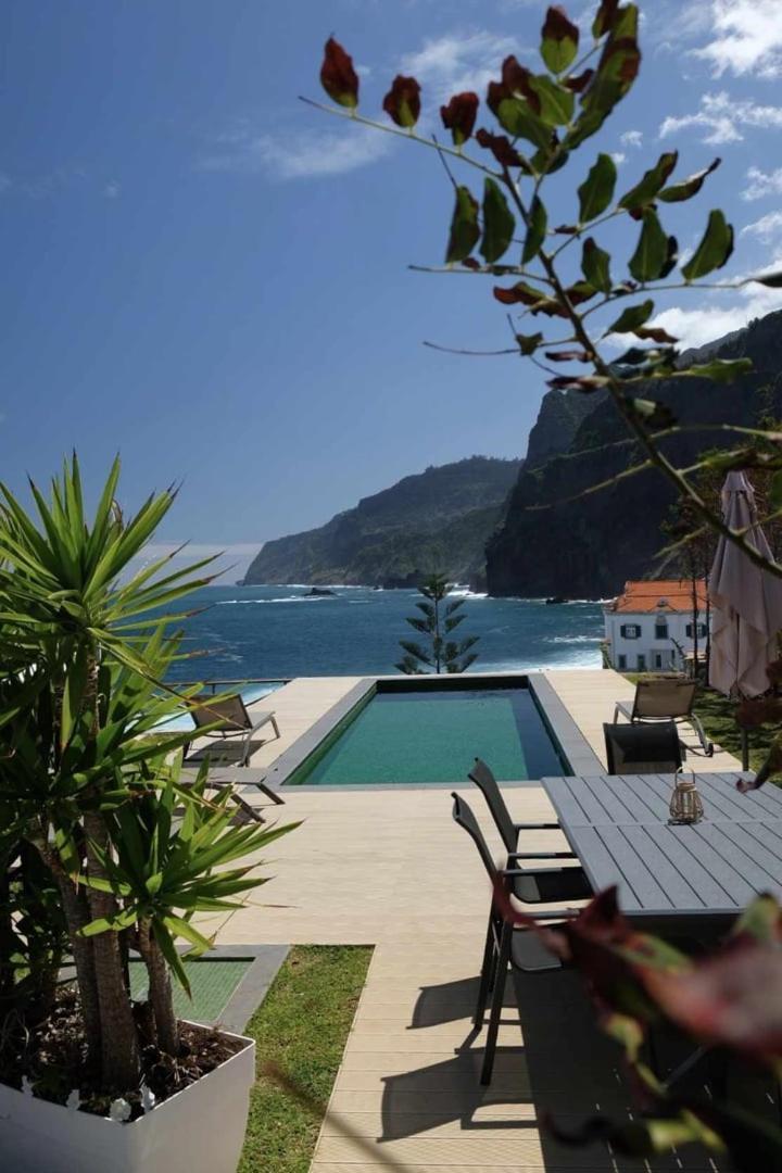 Вилла Casa Del Mar- Wonderfull Sea Views & Swimming Pool Понта-Делгада Экстерьер фото